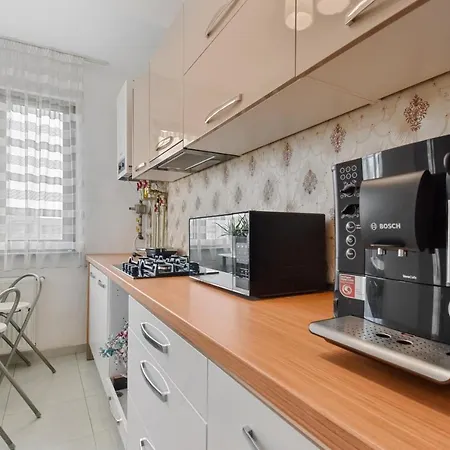 Lavi With Two Bedrooms